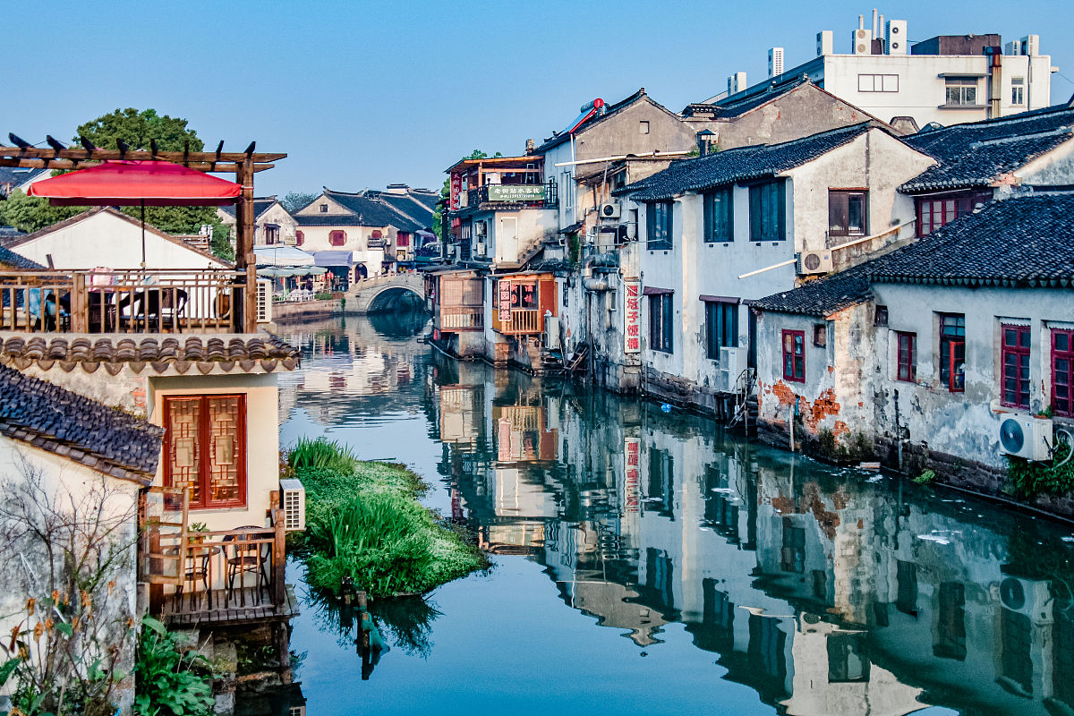 2019年4月11日,江苏省苏州市,吴江区千年古镇同里江南水乡风景宛如一