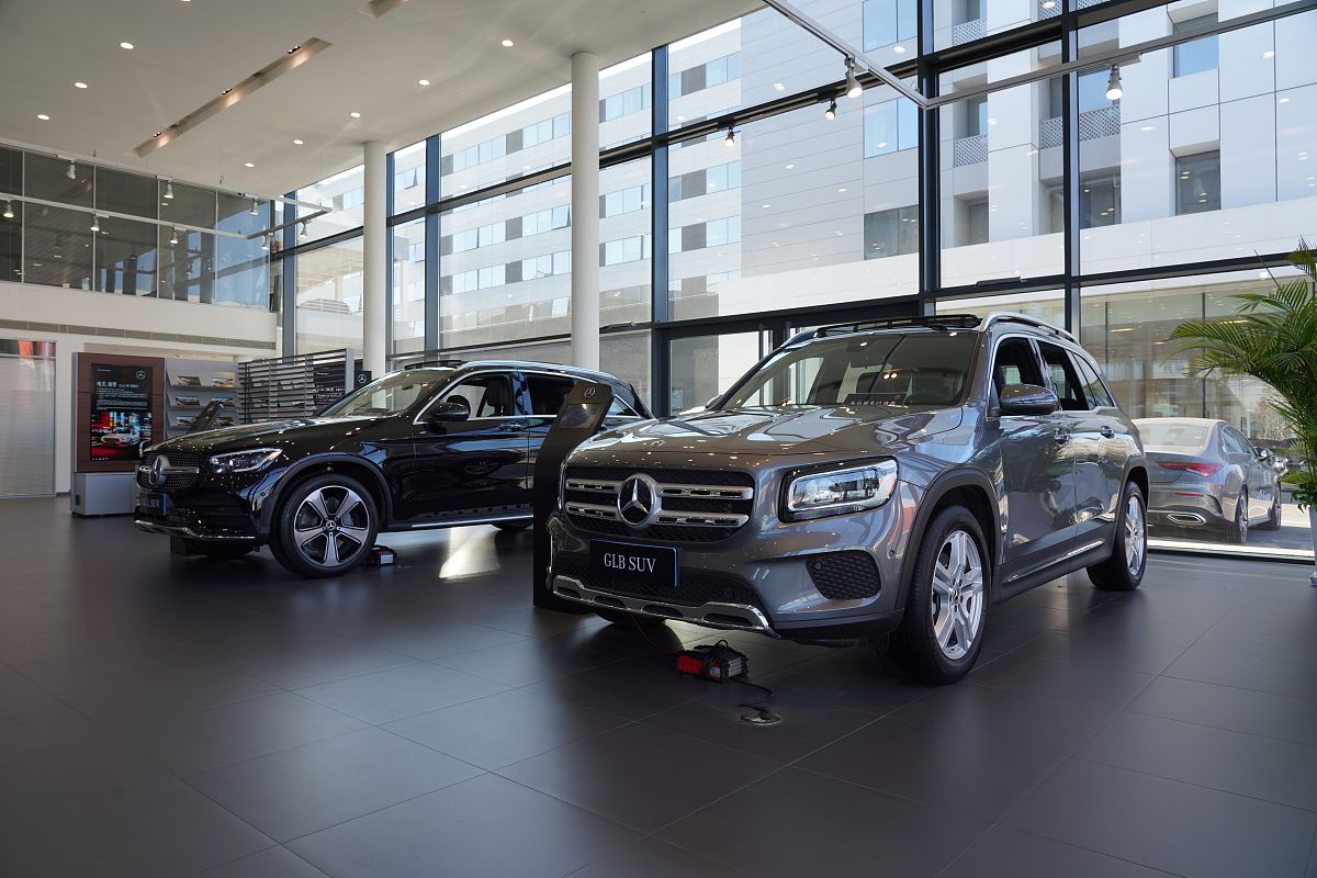 GLS 600 4MATIC 礼乐版V 260 L 长轴距豪华版7座S 450 L 4MATICGLB 200 动感型	E 300 L 豪华型轿车GLA 200 动感型威霆精英版7座A450豪华型GLB 200 动感型C 260 L 运动轿车GLC 300 L 4MATIC 动感型 臻藏版EXCEL 分别统计1月包含 C GLC AGLA