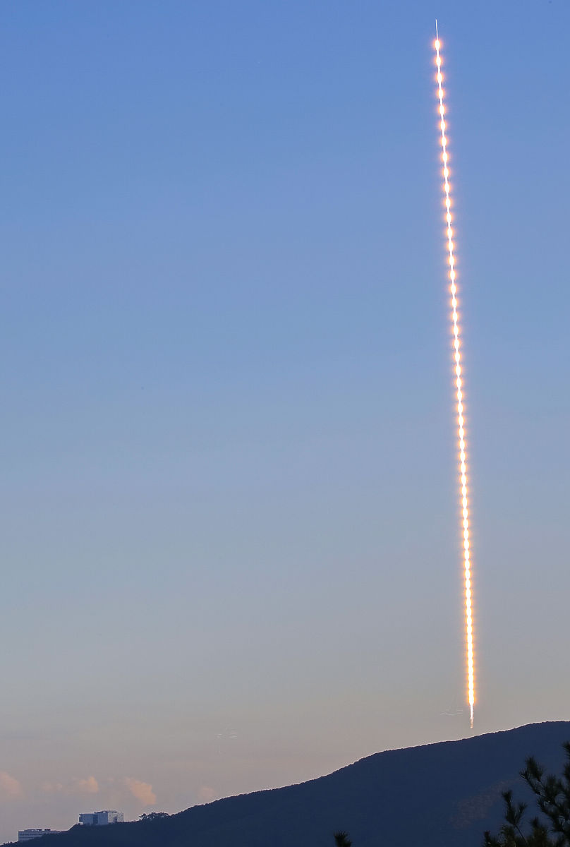 韩国自主研发的"<strong>世界</strong>"号运载火箭(kslv-Ⅱ)正常完成了全部飞行程序