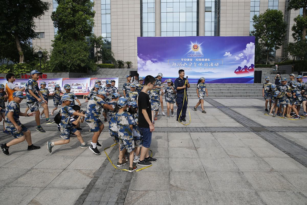 重庆第一财贸学校公共关系与文秘怎么样招生对象是啥