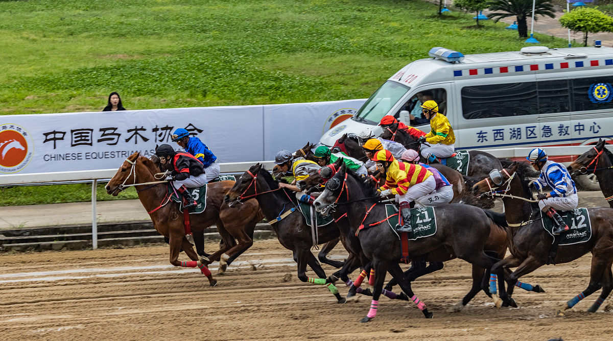 青马工程结课论文：青少年健康成长的有效途径
