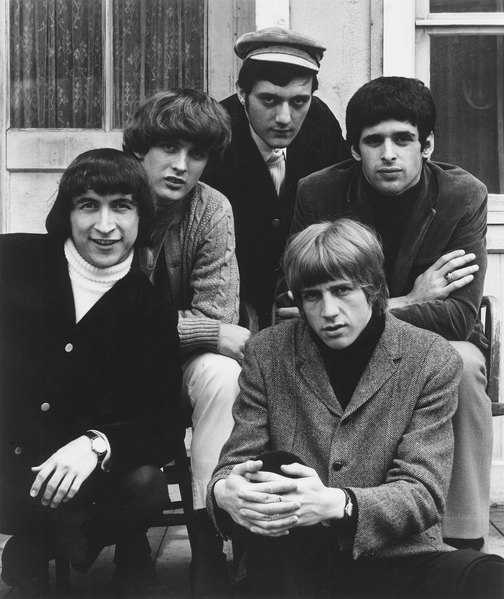 circa 1964:  clockwise from left: bassist ron meagher, guitarist