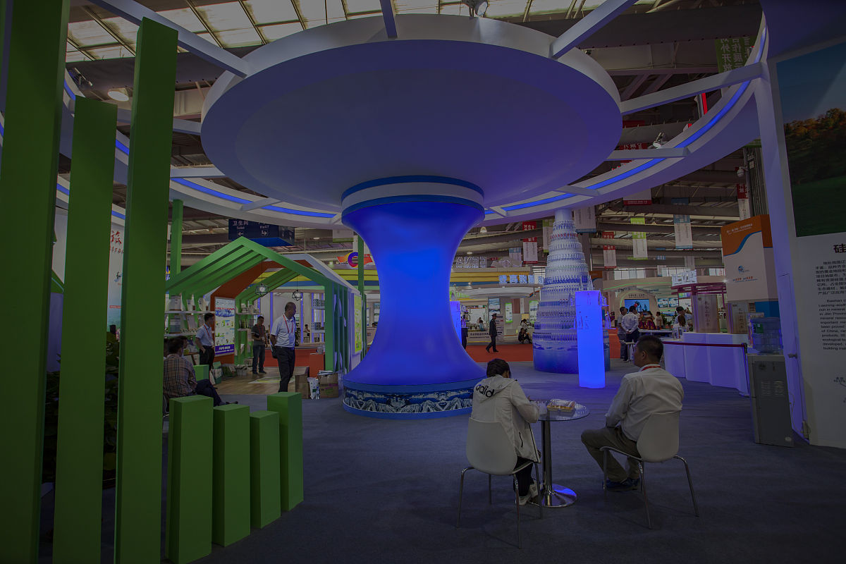 邹城蘑菇小镇展馆：探索奇妙蘑菇世界，体验互动乐趣