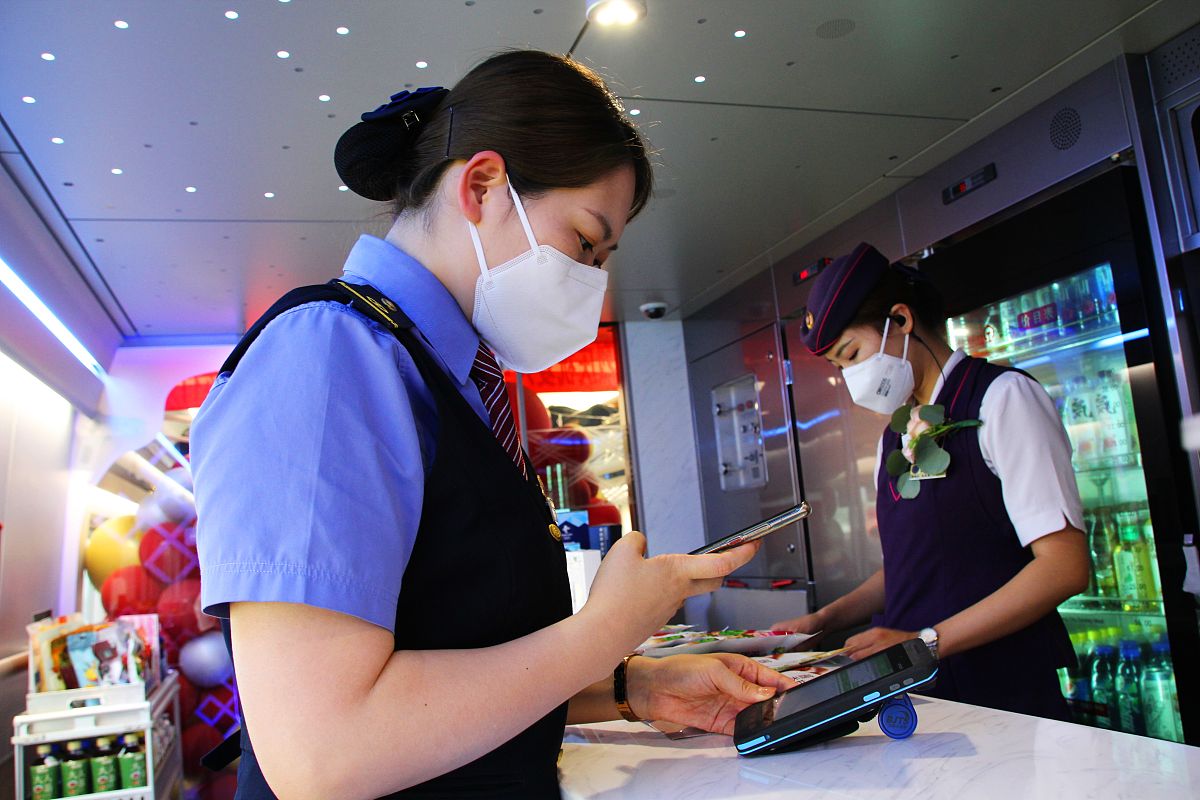 福建电力职业技术学院开设高铁乘务专业吗？