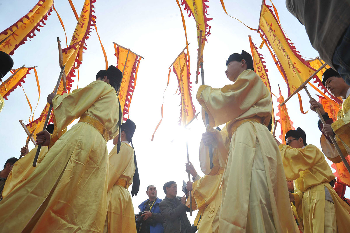 清明节寄语：致敬先祖，铭记传承