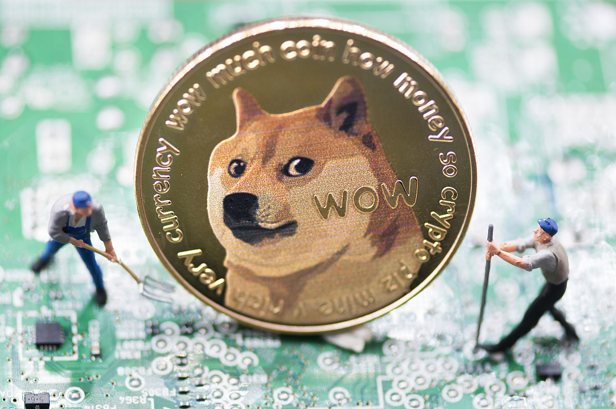 如果你想每年燃烧 4300 万美元只需投资一些DOGE 硬币或其他东西！！！更好地使用 4300 万美元而不是支付给这个失败者