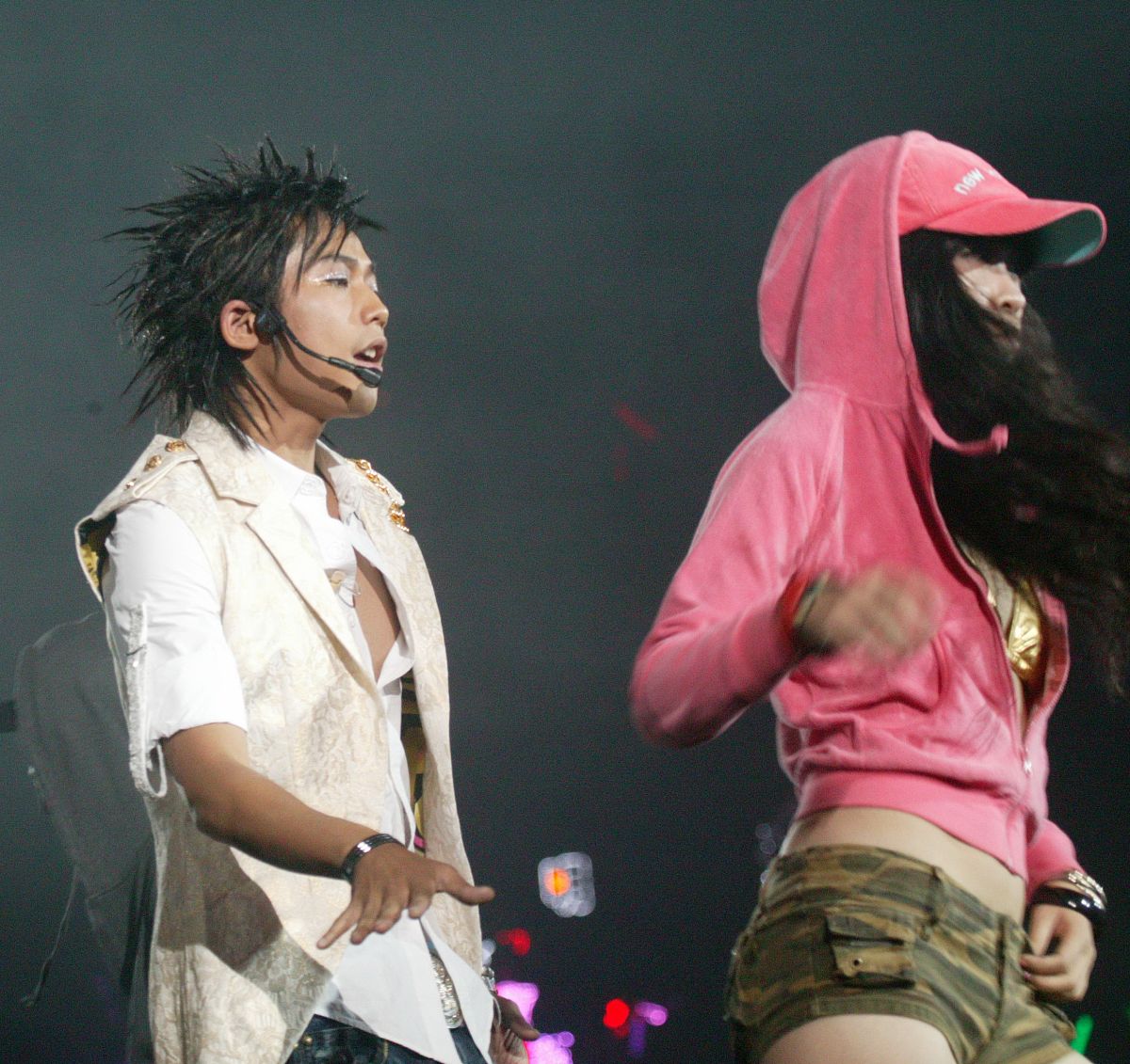 2007年 10月 20日 , 南京 , 快乐 男生 全国 巡回 演唱 南京站 . 苏醒