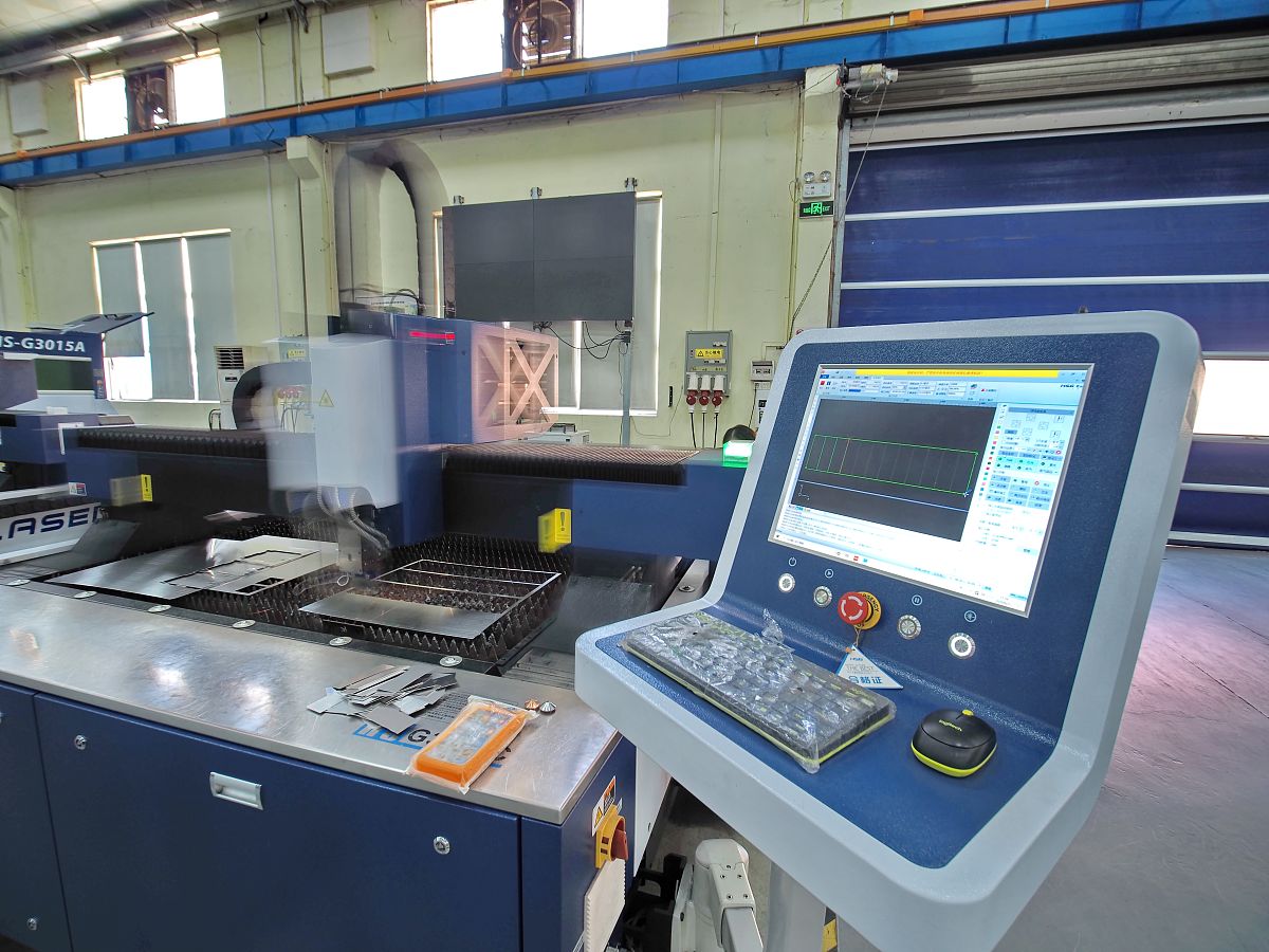 激光雕刻机:高精度、高效率的数字控制设备 激光雕刻机:高精度、高效率的数字控制设备