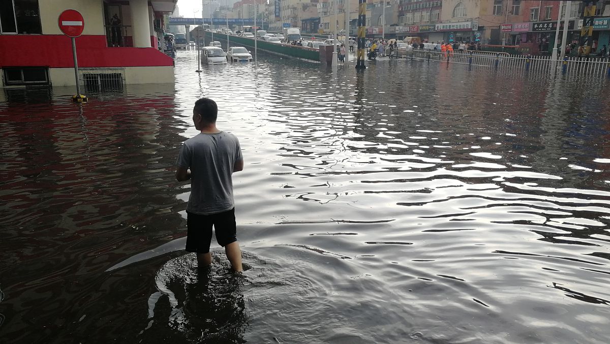 哈尔滨市民谈水污染：中央大街调研揭示公众认知与行动