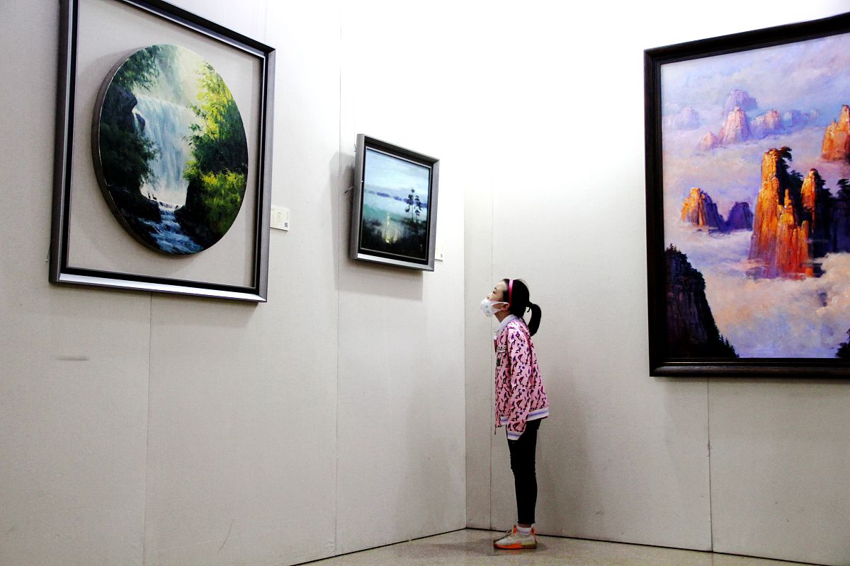 2020年9月19日上午,"妙造天地·匠心大美——朱曜奎油画·漆画·国画