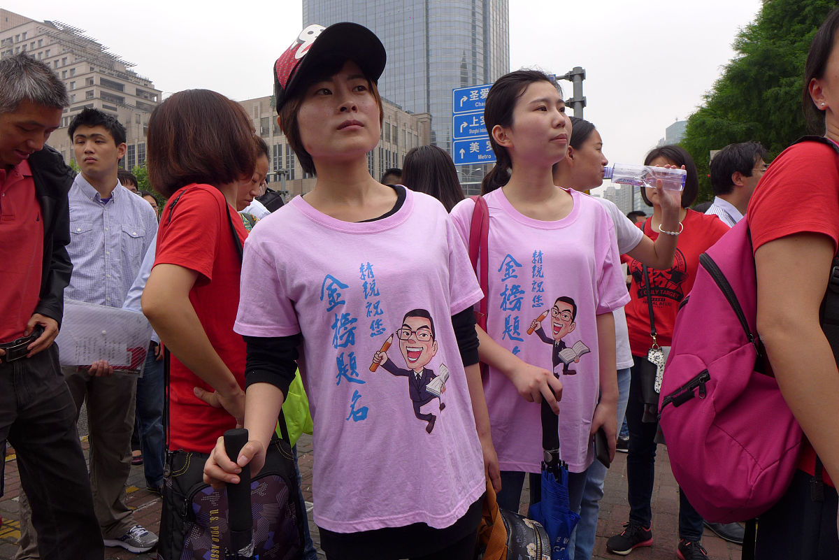 贵阳铝厂职工大学营销专业适合女生吗？