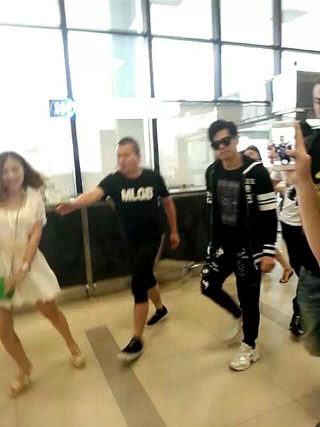 虎哥每天说约拍舞蹈生是怎么回事