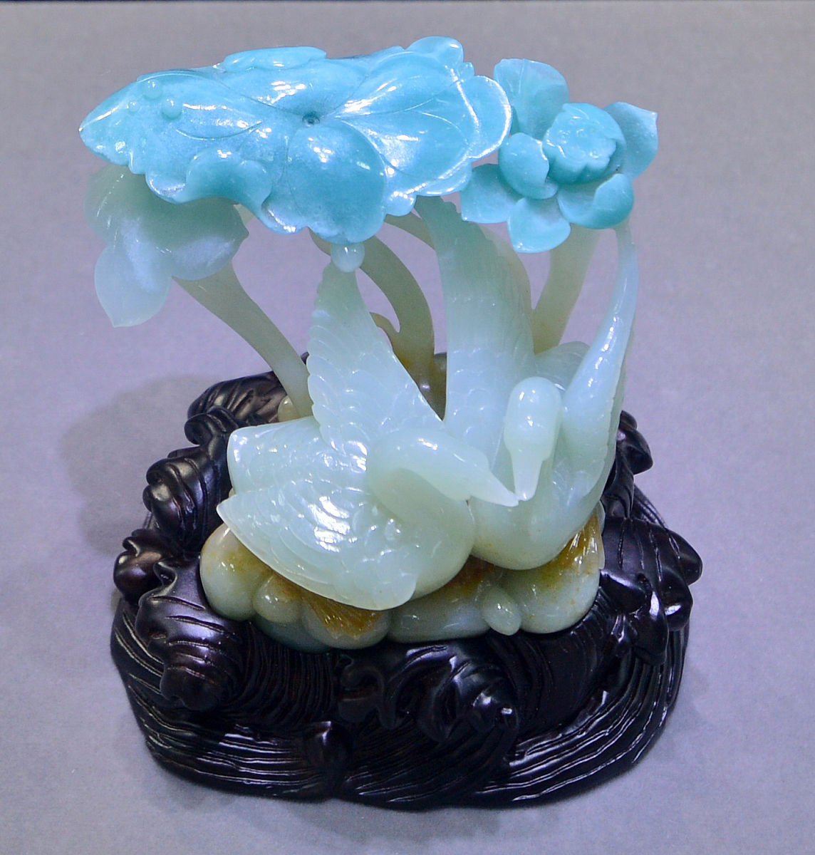 玉如意佩戴禁忌：不同属相适合什么材质、形状和颜色？