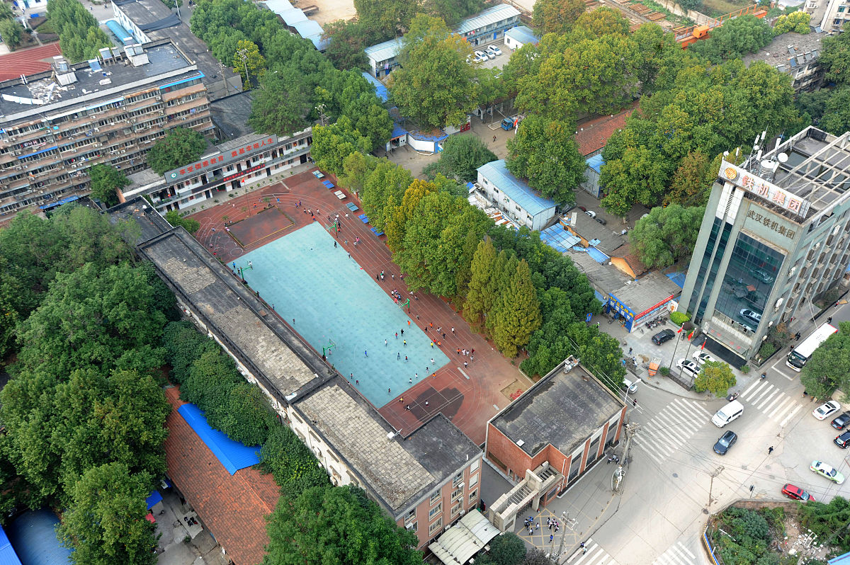 贵州省经济学校校园环境怎么样？