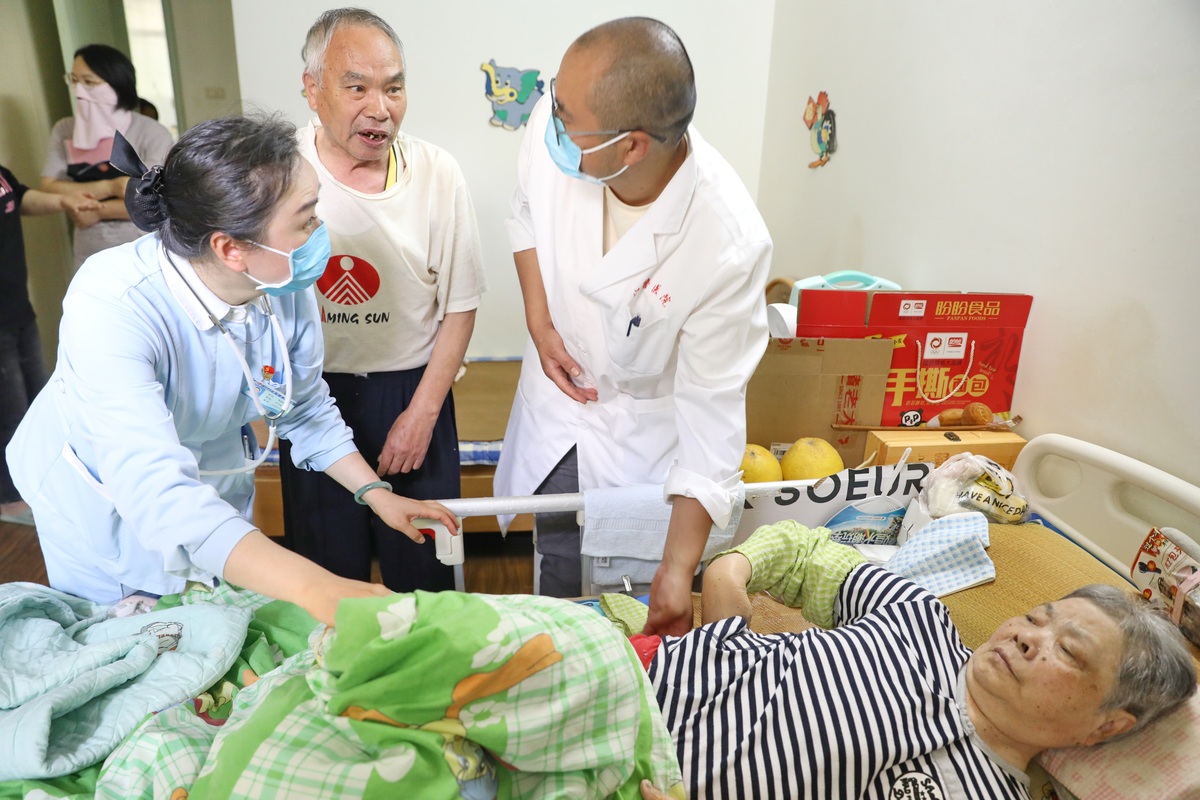 老年脑出血患者护理方法及健康教育研究：重要意义与实践