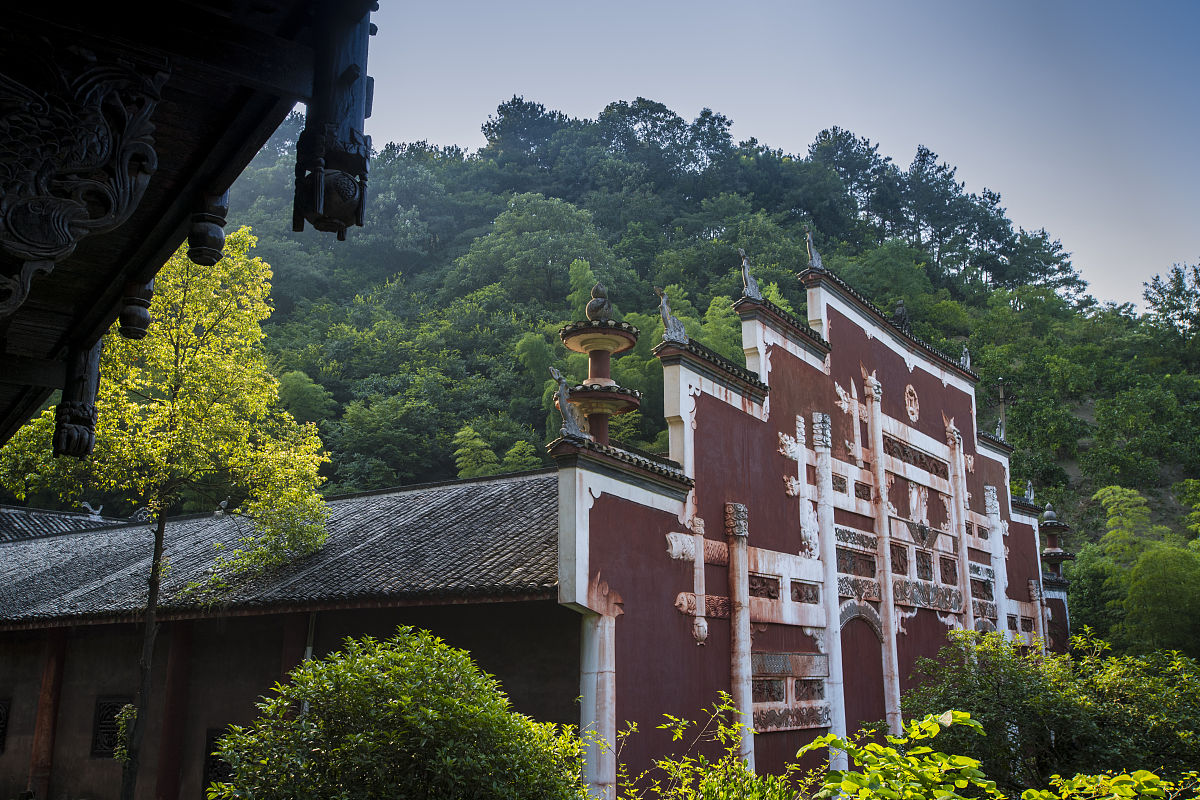 湖南旅游景点大全：张家界、岳阳楼、橘子洲头等热门景点推荐