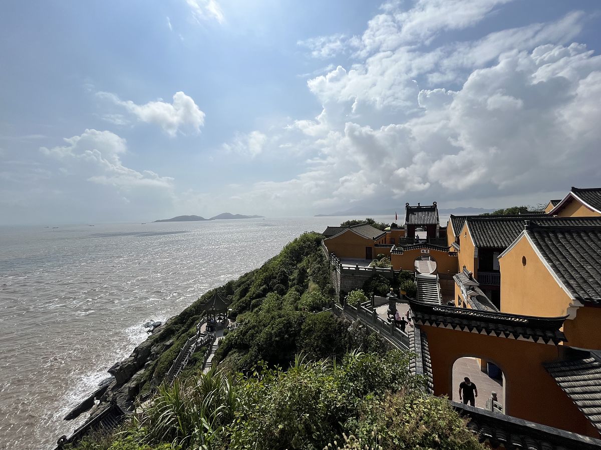 普陀山旅游攻略2023最新版：交通、住宿、景点全方位指南