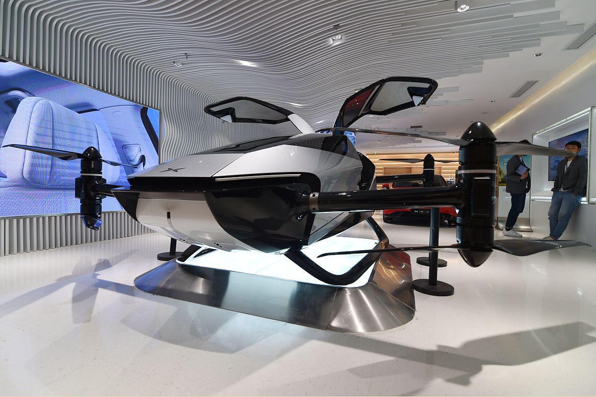 成都航空学院专业就业方向：从飞机制造到航空服务