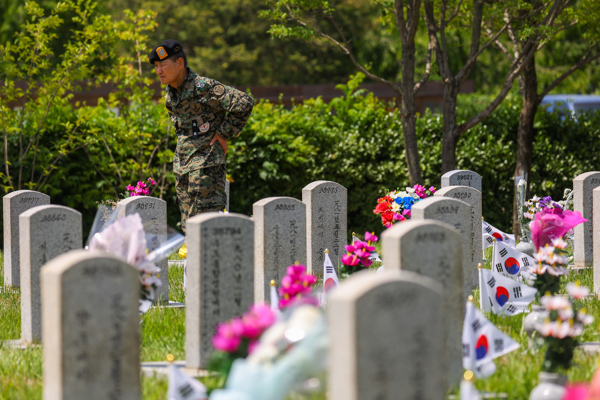 老人死后能不能立碑呢