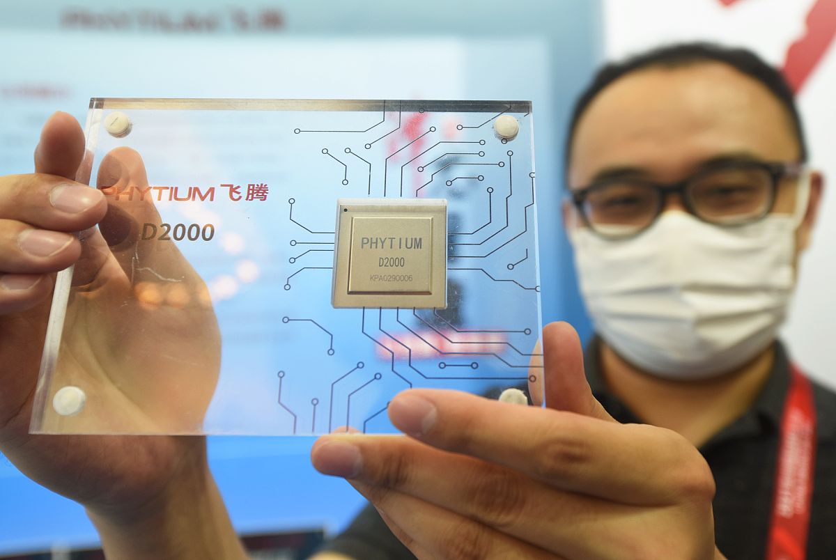 局部化 MEMS 传感器综述：环境监测、医疗诊断和工业应用