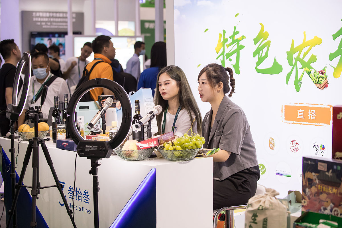 农产品直播电商:打破传统电商局限,引爆销售新风口 农产品直播电商:打破传统电商局限,引爆销售新风口