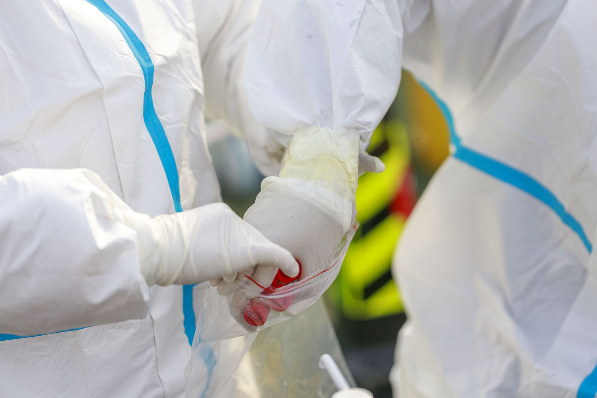 注射液现玻璃渣怎么办？医院处理流程及患者应对