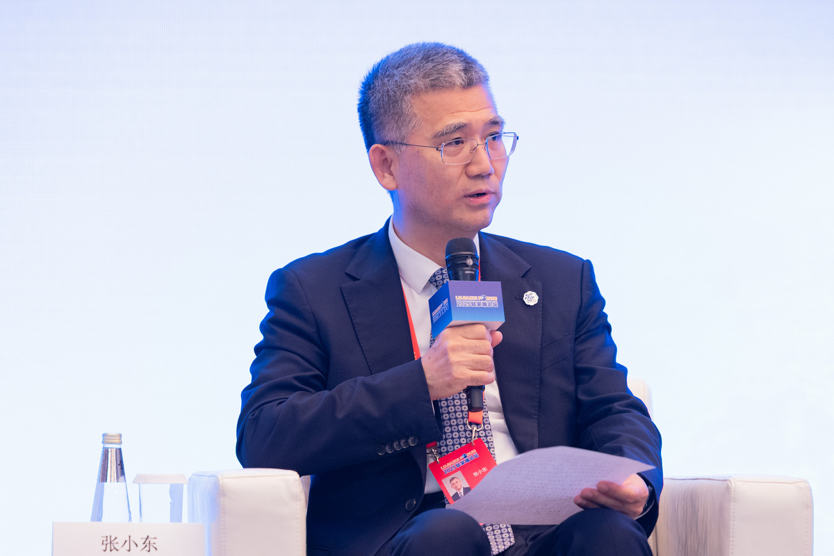 吴军的观点忽略社会和人文的因素具体指什么