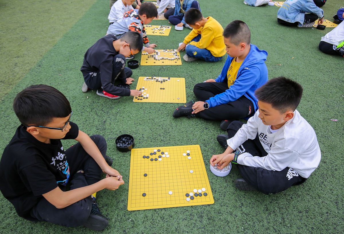 写一篇关于下棋成长的记叙文