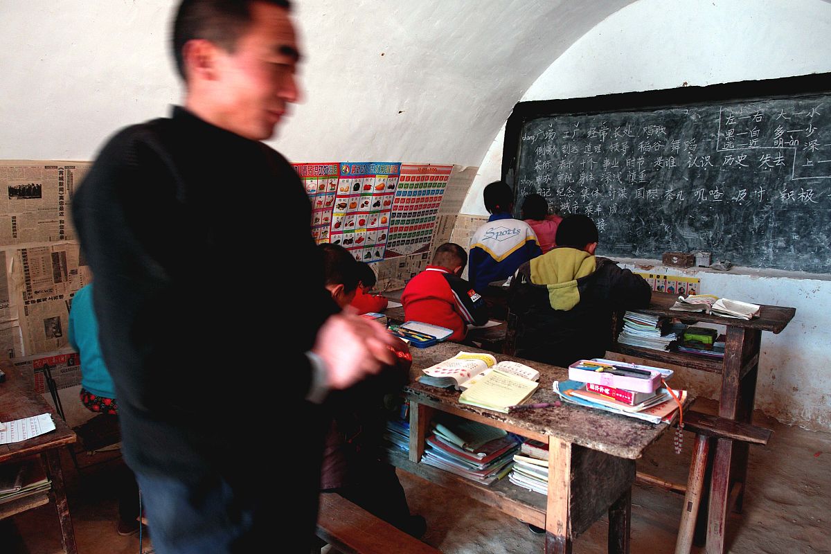 南京信息工程技工学校2022年招生办电话是多少-怎么样