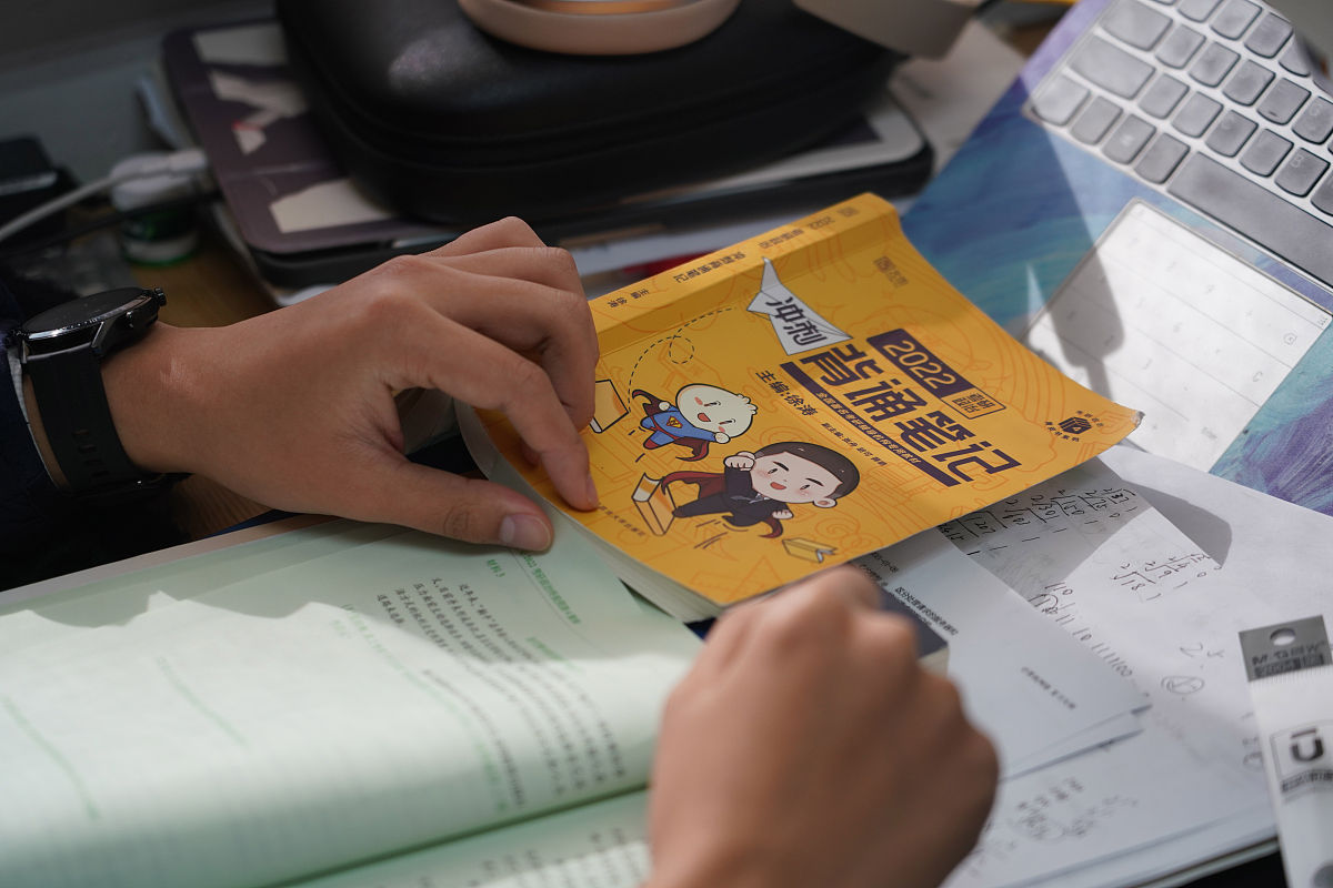 重庆2022年读护理学校可以考大学吗？升学途径及建议