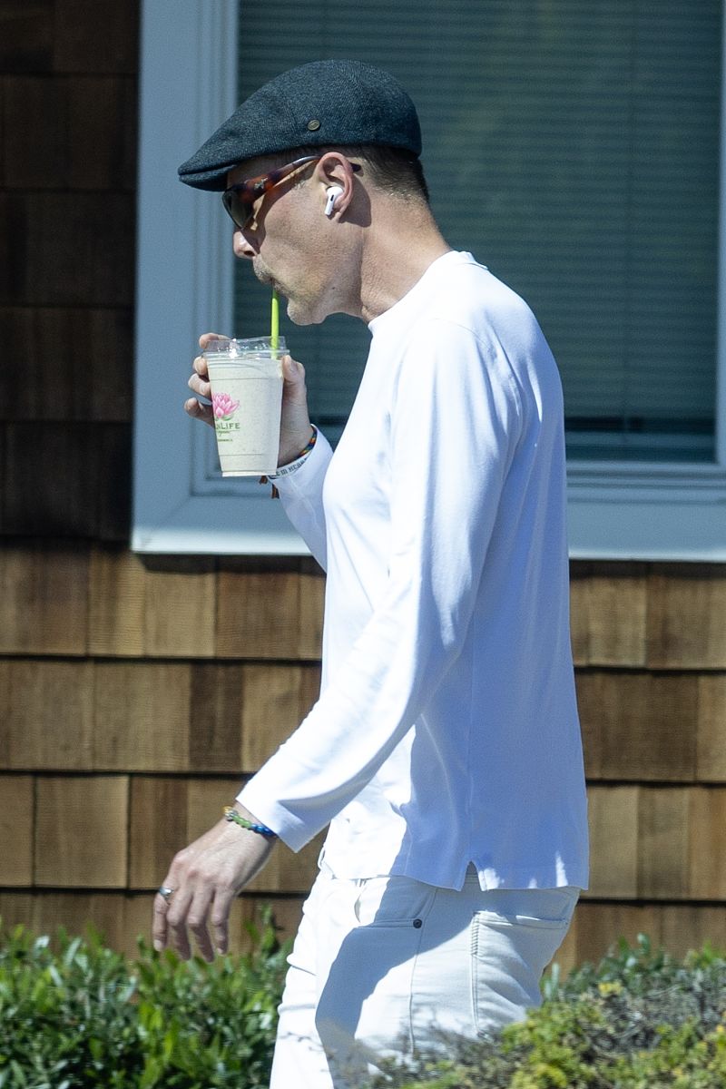 你好你现在是我的妹妹并且以哥哥来称呼我