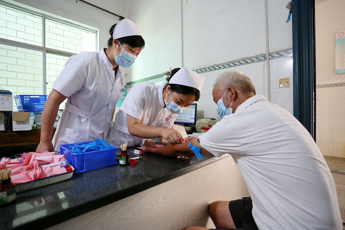 白血病患者及家庭照护者生活质量研究：定性案例研究的审稿意见