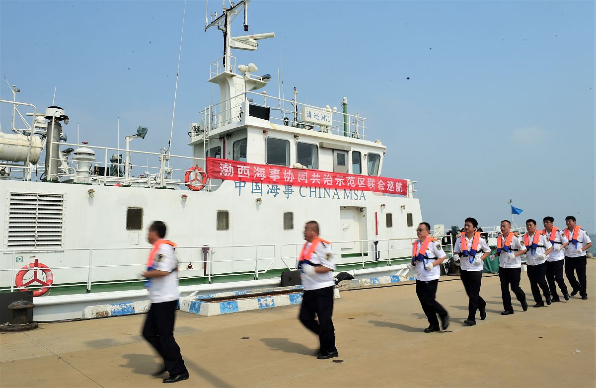 咸宁牌州海事大队帮我用200字详细描述