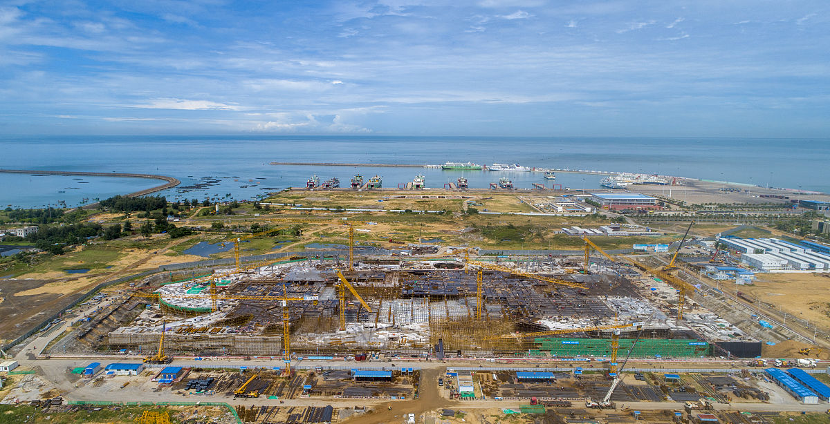 2020年9月21日,俯瞰海口国际免税城项目工地.目前,该项目的免税商业中