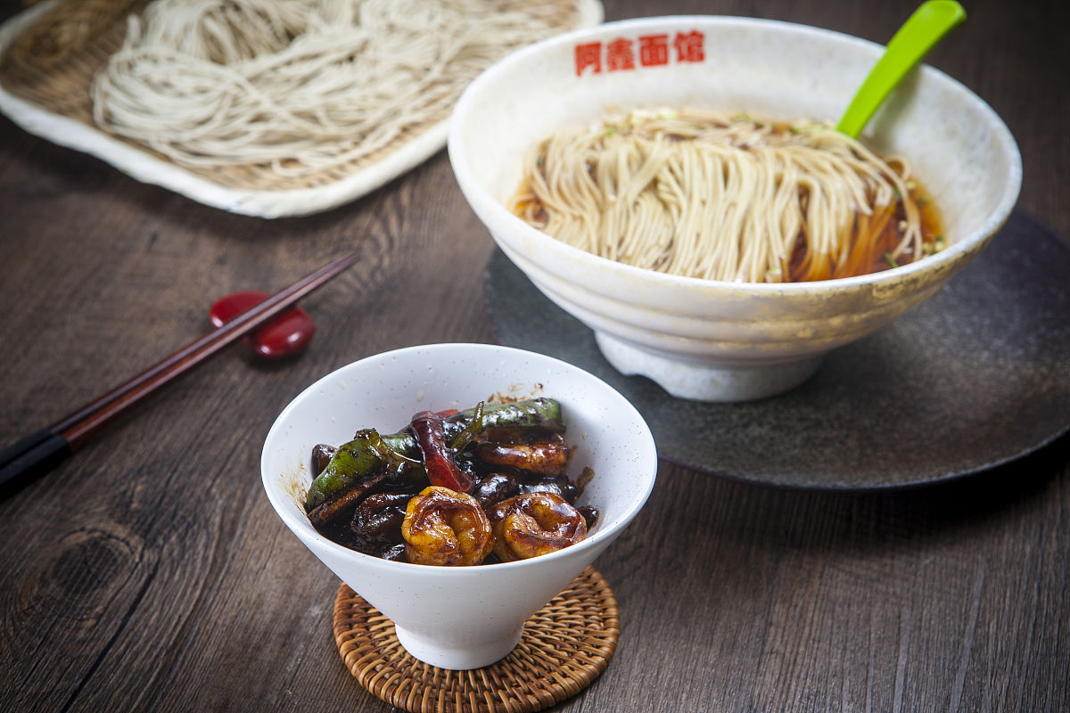 今天我想吃一家杭州的面店给我推荐一下