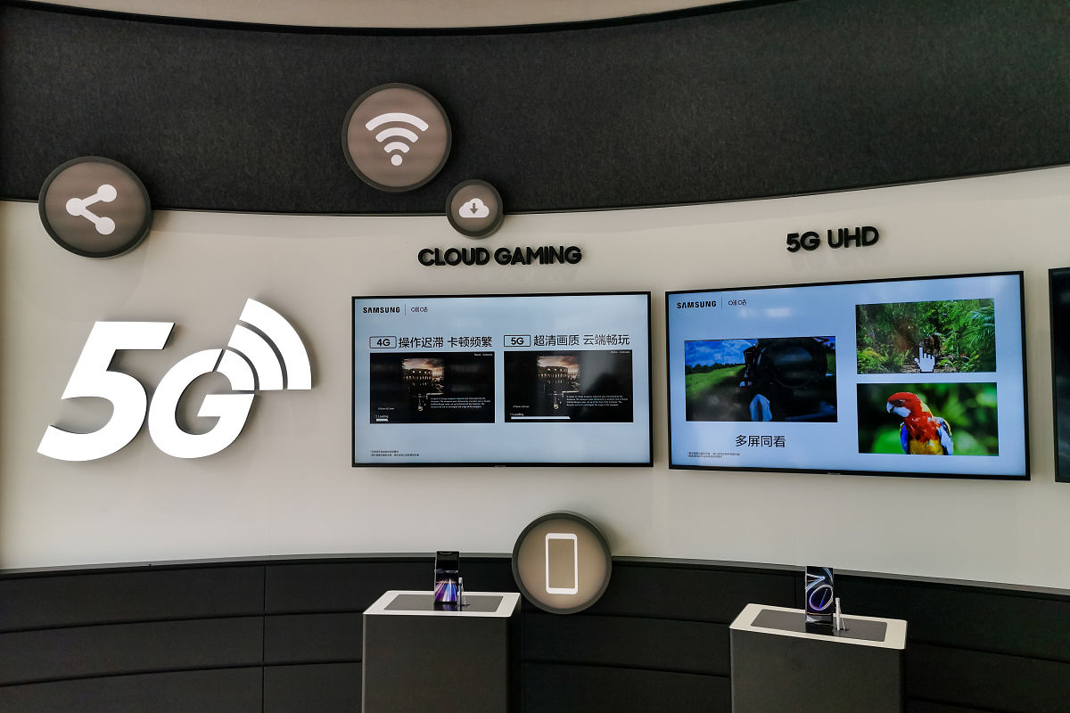 代码补充：要求用户在UserWidget界面点击QComboBox选择模式SQlite的Status表内数据改变点击Lights界面数据同时被更新#include userswidgeth#include ui_userswidgeth#include sqliteh#include lightsh#include airconditionh#include curtainsh#include h