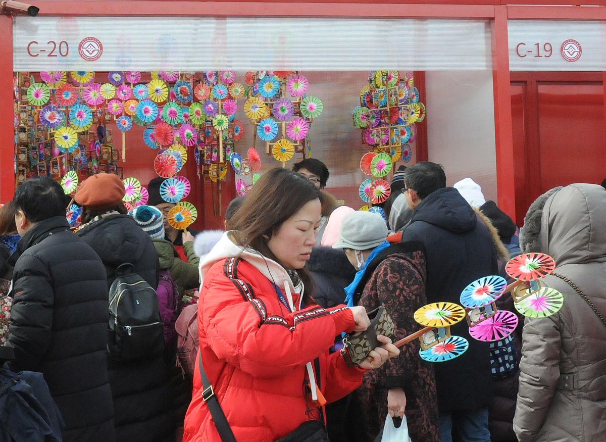 2019年2月9日,农历大年初五,北京气温持续低迷,故宫博物院内外依旧人