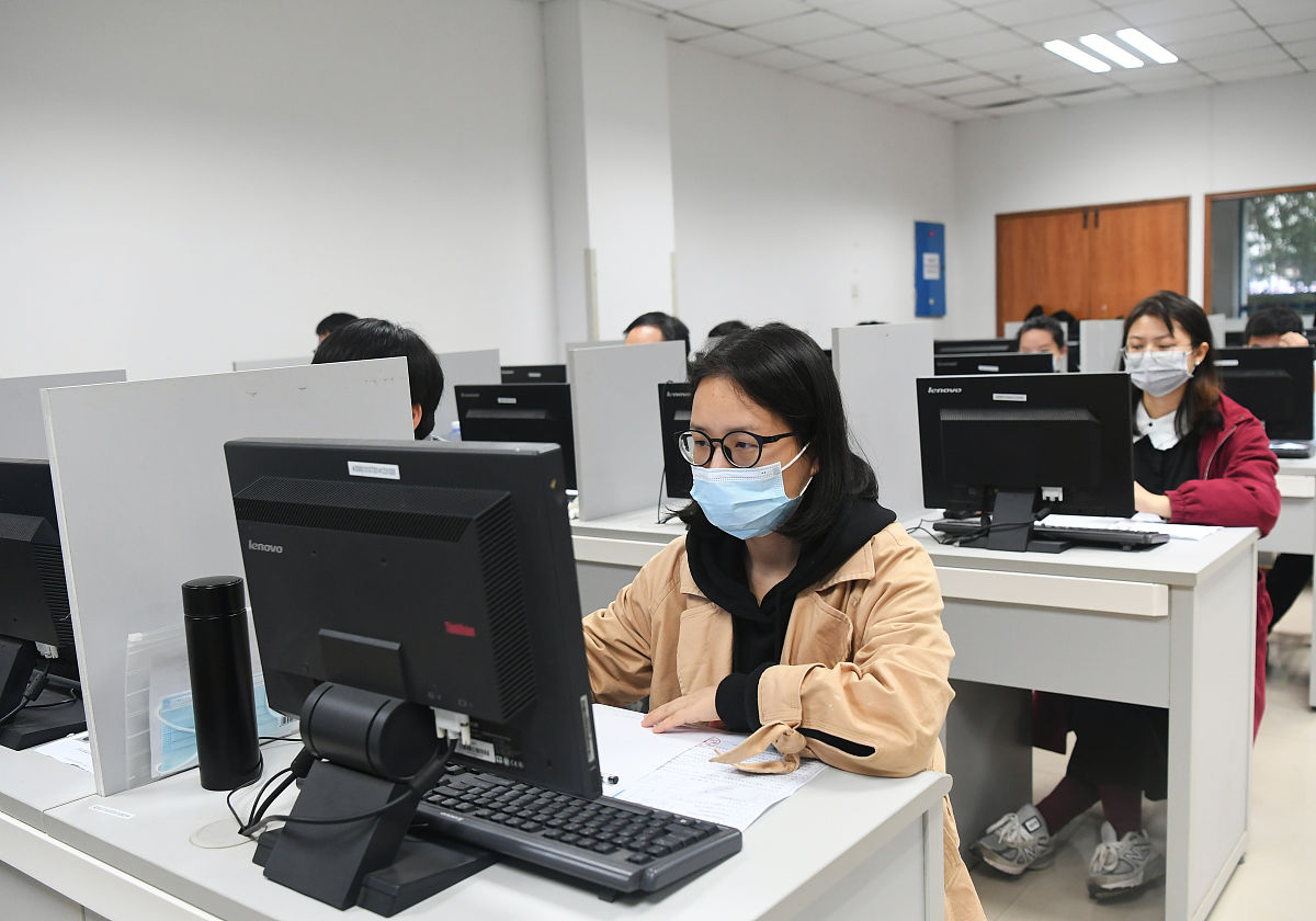 成都幼师学校专升本指南：条件、考试、准备及职业规划
