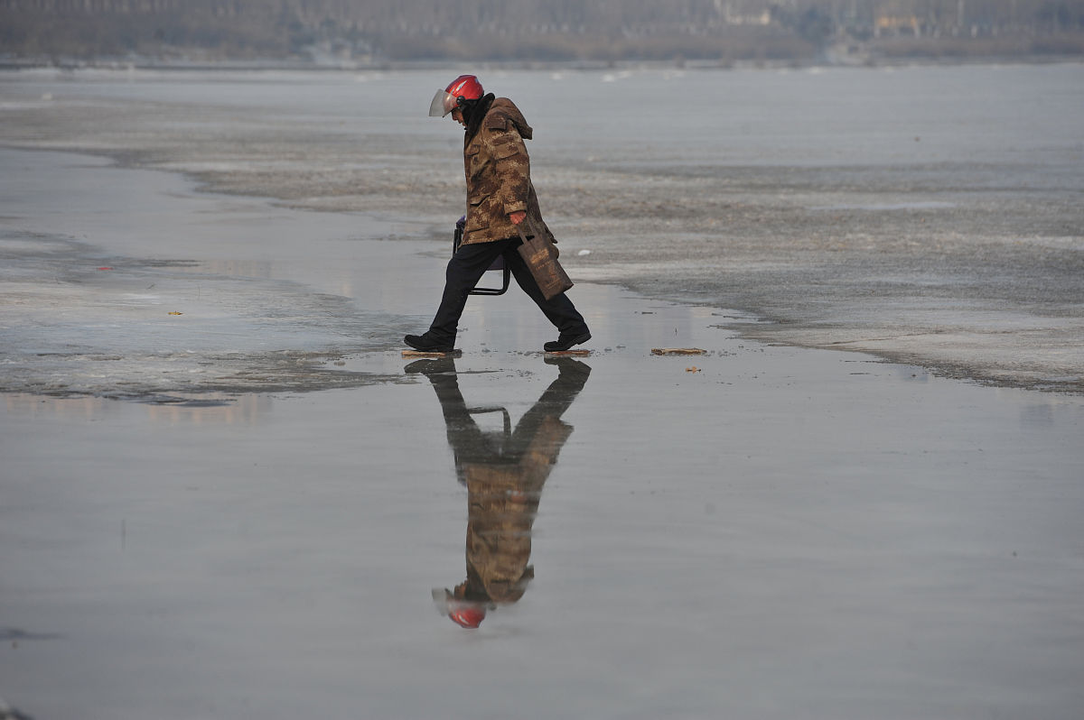 写一个钓鱼触电怎么预防500字？