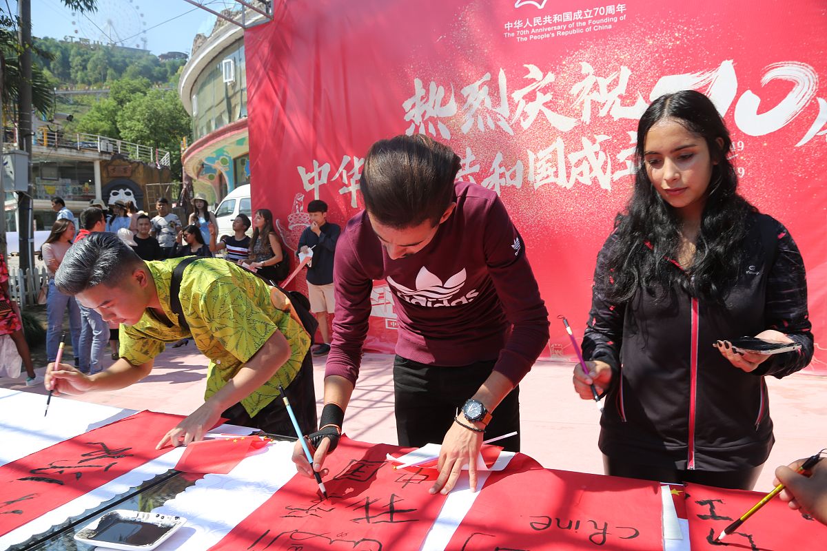 2022年重庆师范幼师学校初中生就读优势：培养优秀幼师人才