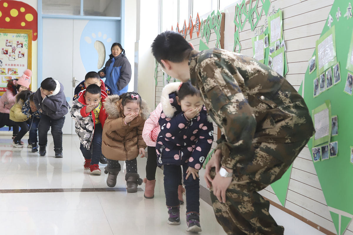 幼儿园军训消防安全知识：守护孩子安全，从小开始