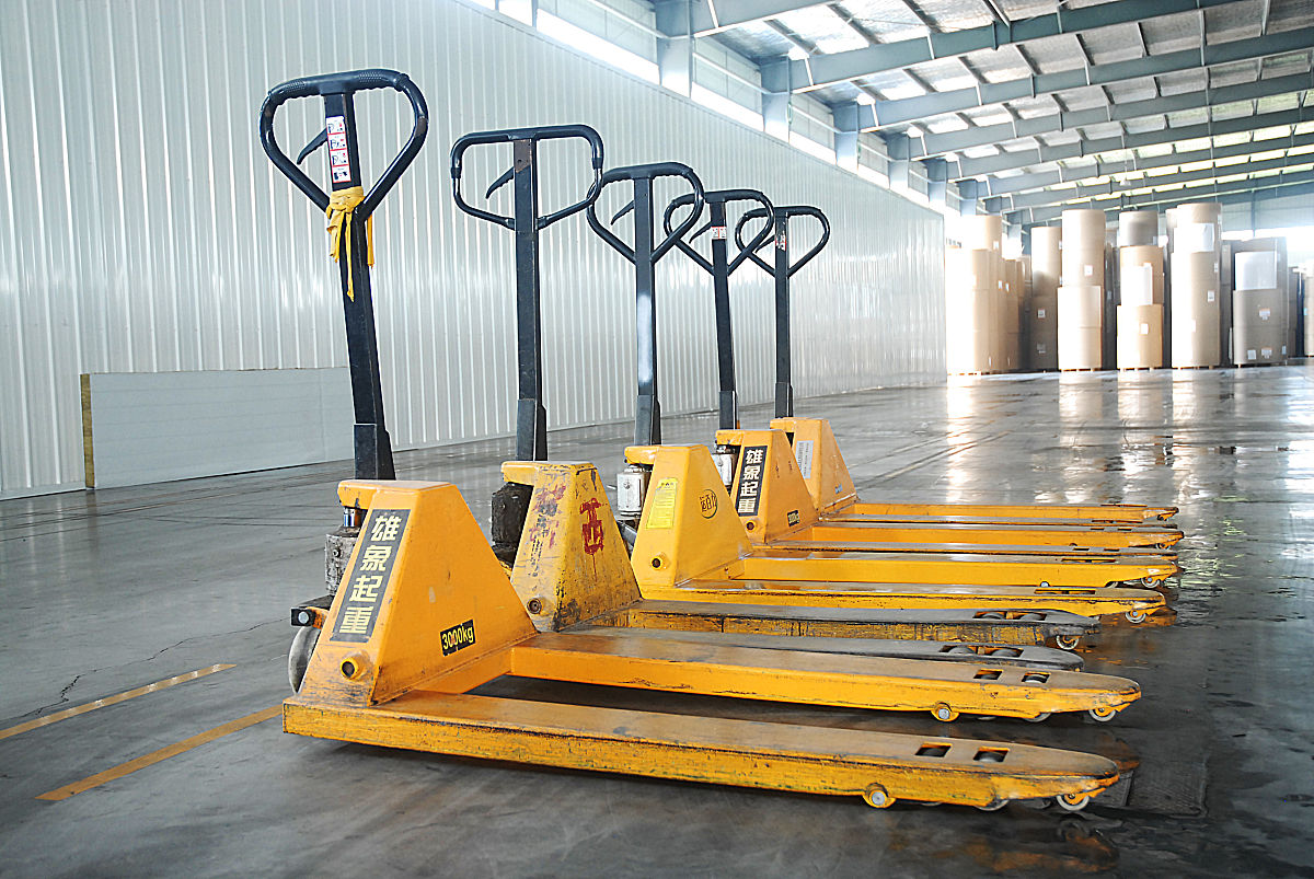 平衡重堆高车故障排除指南：5个常见问题及解决方法