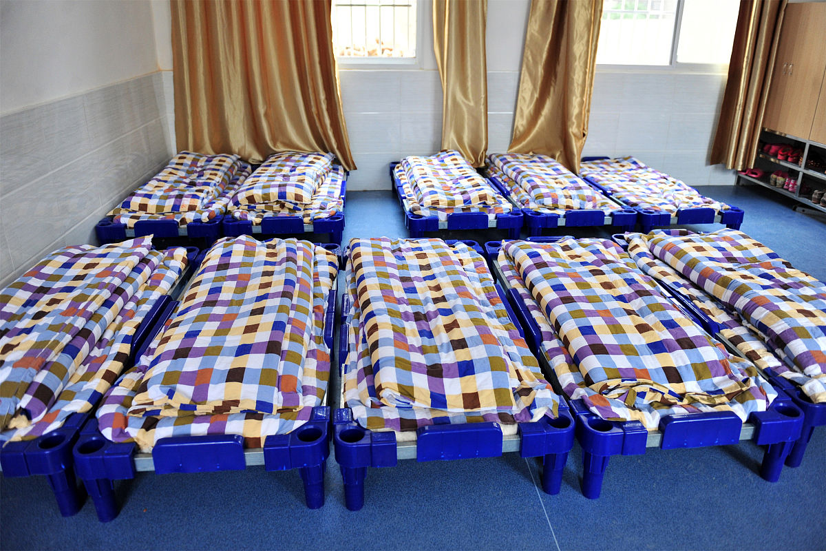 我是宿舍1731的学生因为购买了一张行军床和被子放在楼道未拿走扰乱了宿舍秩序请考虑宿舍阿姨平日的辛苦写一篇悔过材料