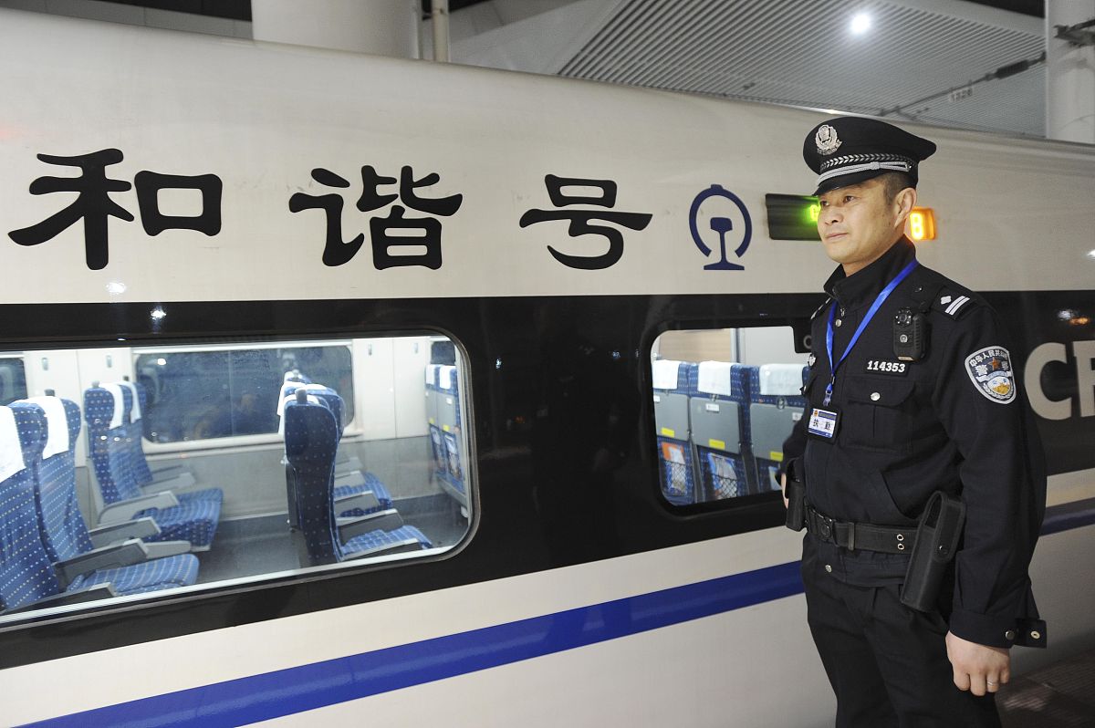 贵阳女生读铁路学校好吗？2020年就业前景分析