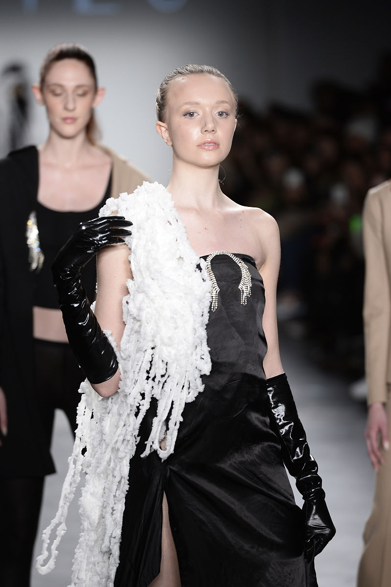 当地时间2020年2月9日,美国纽约,2020秋冬纽约时装周:global fashion 