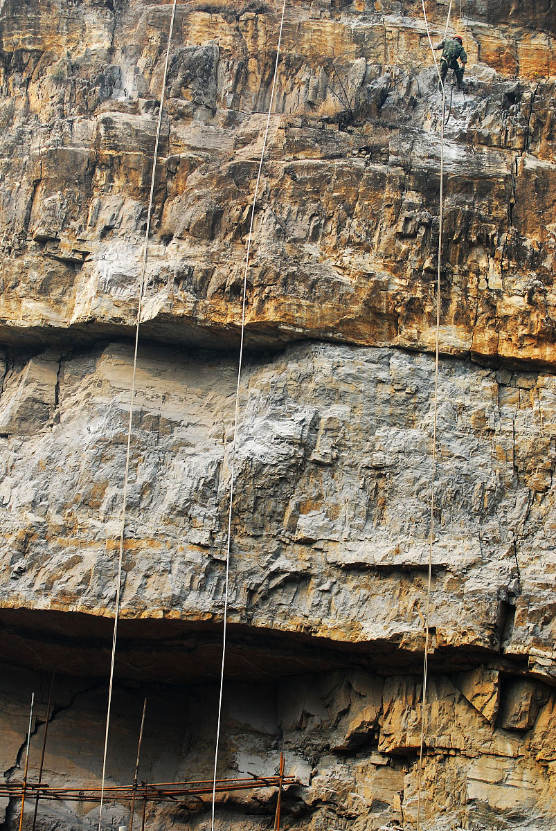 陕西交通技师学院公路施工与养护专业怎么样？教学质量、师资力量及就业前景