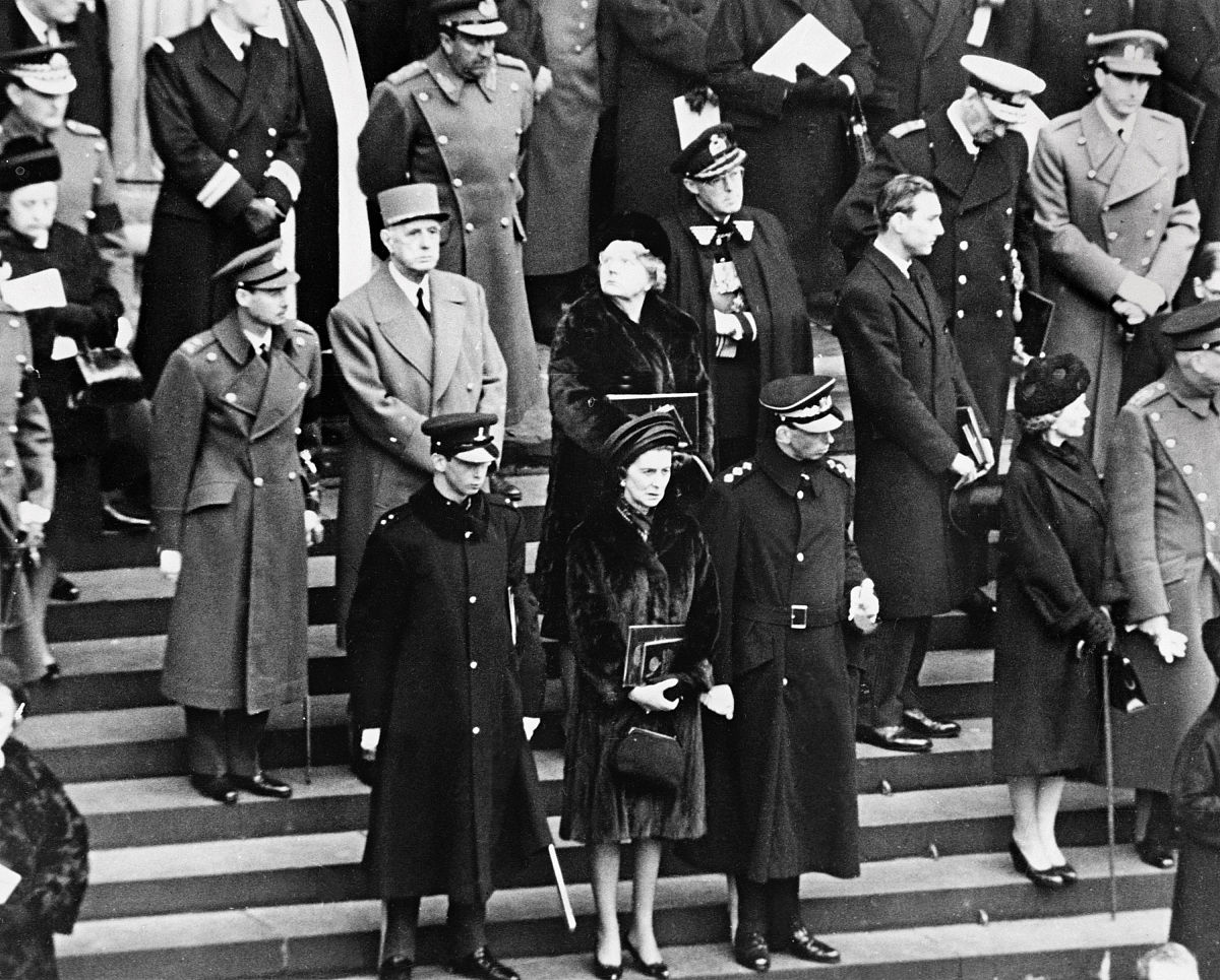 1965年1月30日,英国伦敦,丘吉尔的葬礼举行.(from l to r, 1st row) p