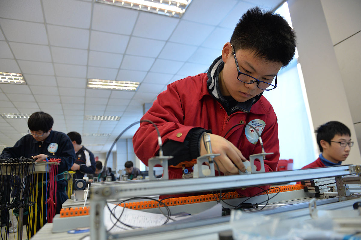 江油工业学校热门专业推荐：机械、电子信息、建筑，就业前景广阔！