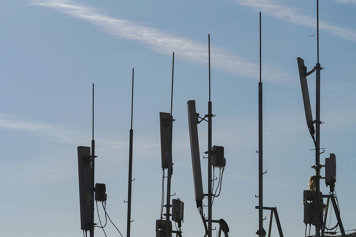 多个同频天线的好处：增强信号、提升网络性能