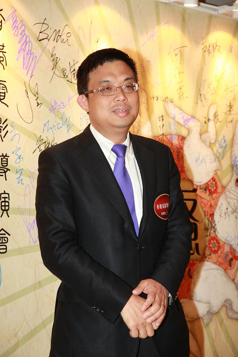 2011年3月3日,香港,香港导演会颁奖礼举行.+++_+++导演会,颁奖,领奖,